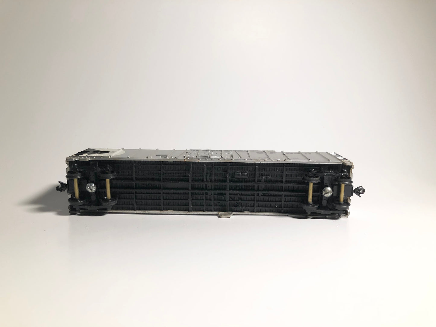 Canadian Pacific 290158 HO Gauge Silver Box Car
