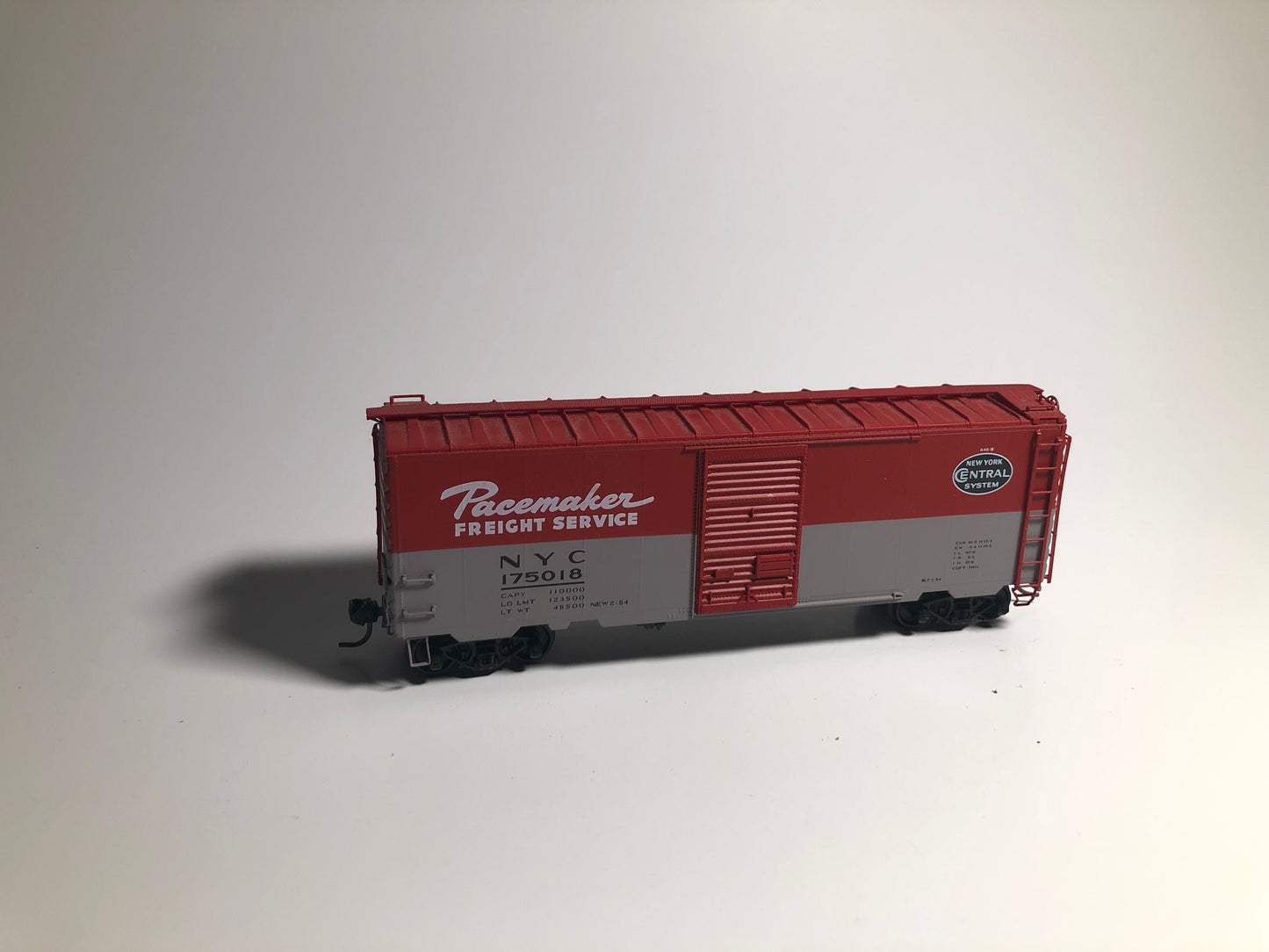 NYC Pacemaker Freight 175018 HO Gauge Box Car