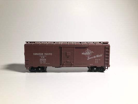 Canadian Pacific 241039 HO Gauge Brown Box Car